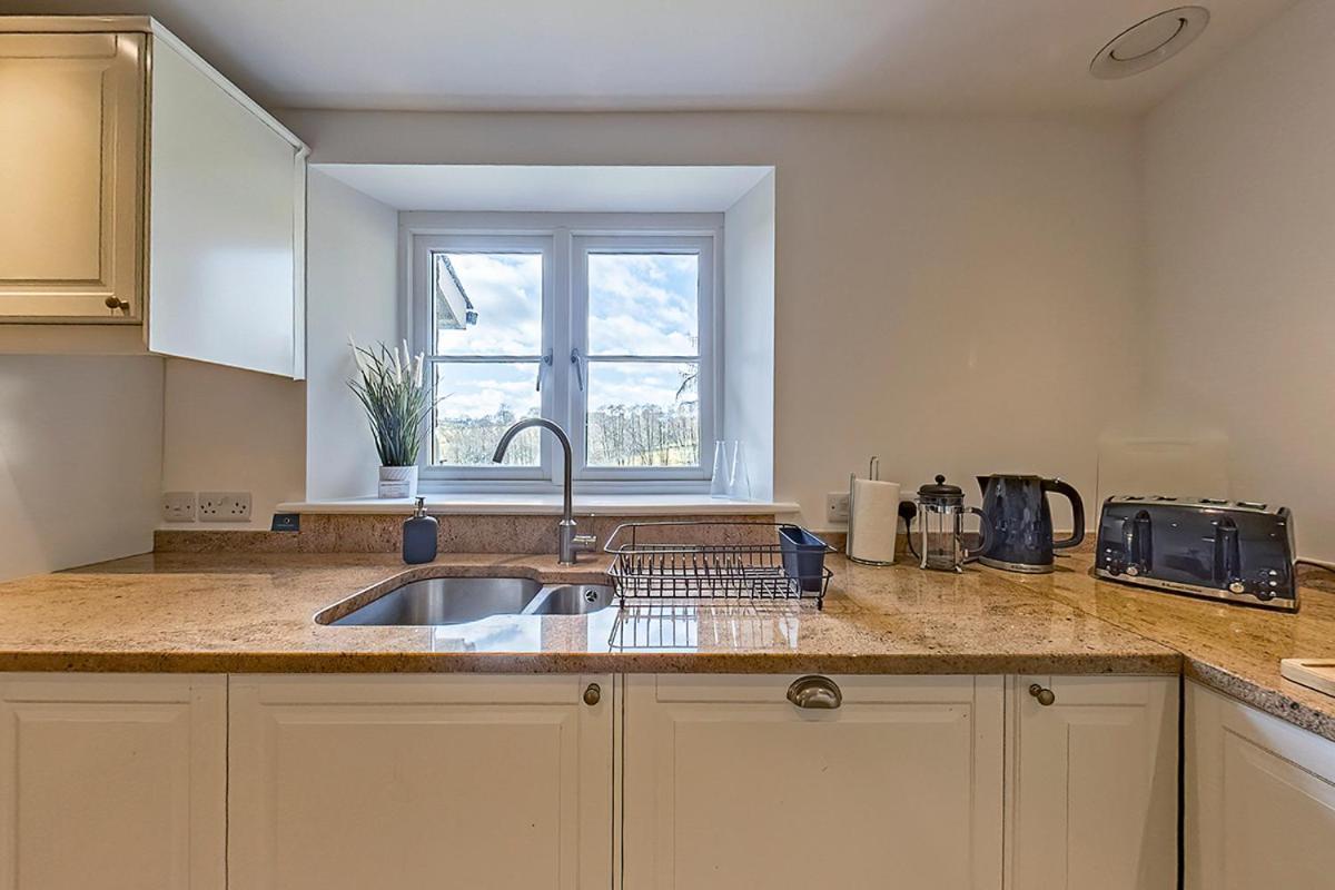3 Bedroom Barn Conversion With Hot Tub-Garden View - Ty Cerrig Barn Corwen Kültér fotó