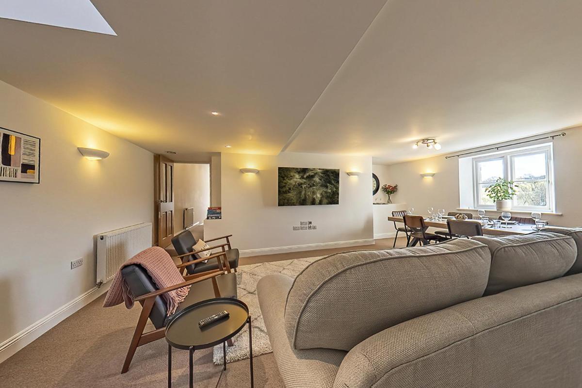 3 Bedroom Barn Conversion With Hot Tub-Garden View - Ty Cerrig Barn Corwen Kültér fotó