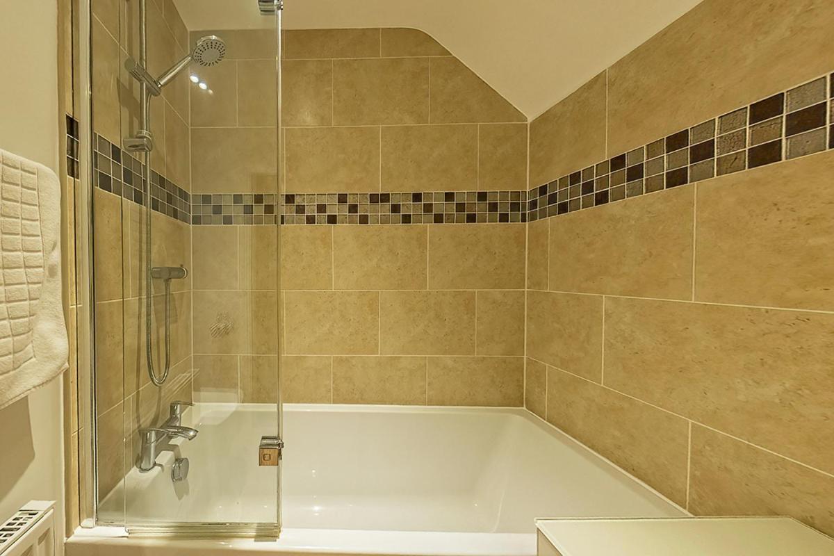 3 Bedroom Barn Conversion With Hot Tub-Garden View - Ty Cerrig Barn Corwen Kültér fotó