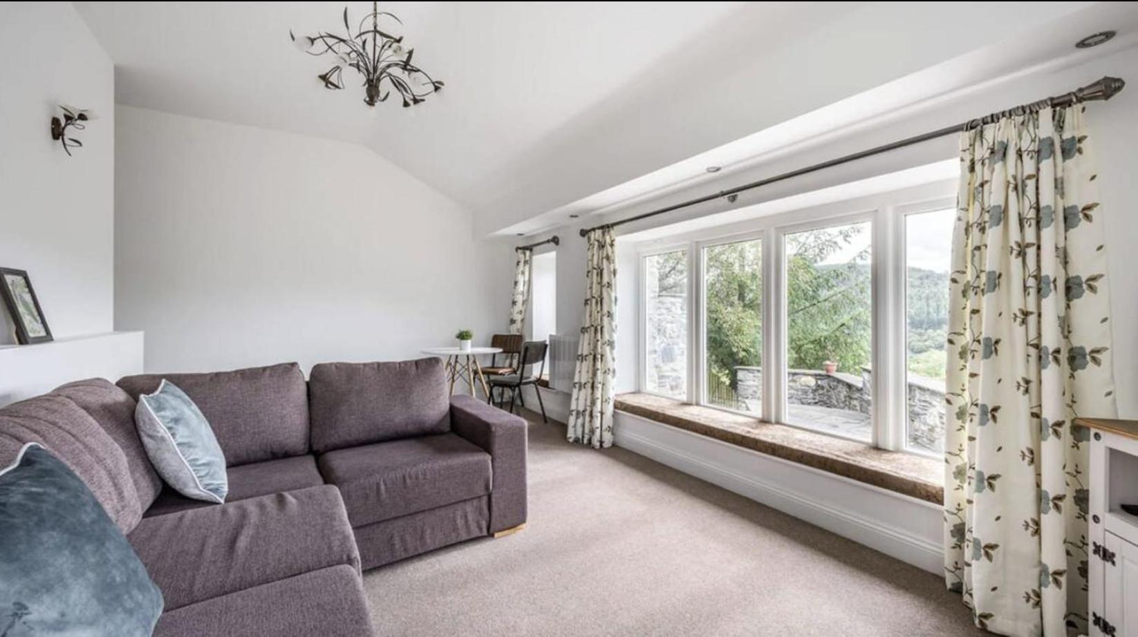 3 Bedroom Barn Conversion With Hot Tub-Garden View - Ty Cerrig Barn Corwen Kültér fotó